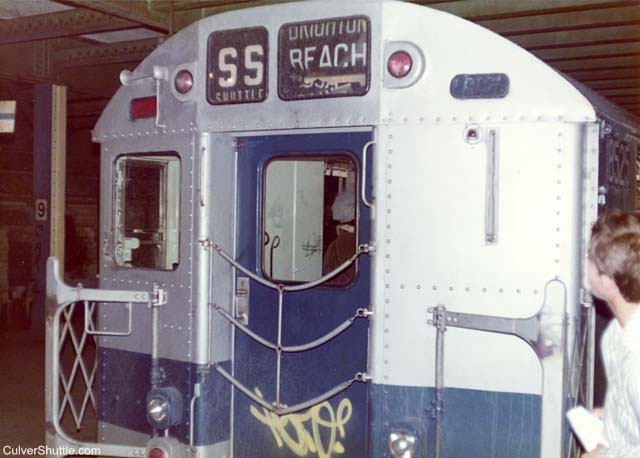 R30 8525 at 9th Avenue Culver Shuttle