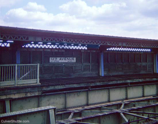 Culver Shuttle 13 Ave station